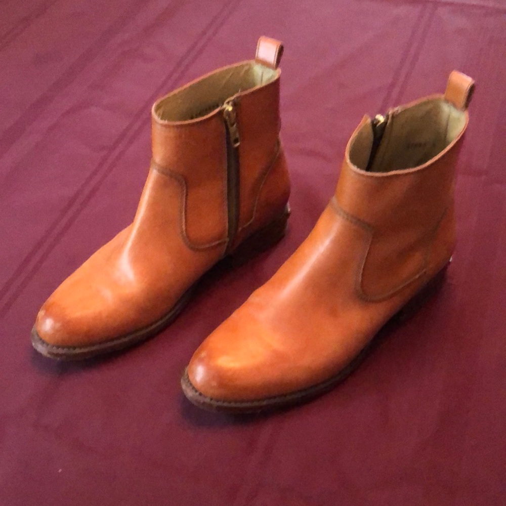 Tan Frye Ankle Boots, Size 7 or 6.5
